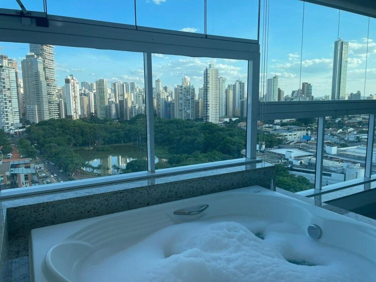 1 Qts.| 2 Hosp. | Jacuzzi Na Varanda | Linda Vista 戈亚尼亚 外观 照片
