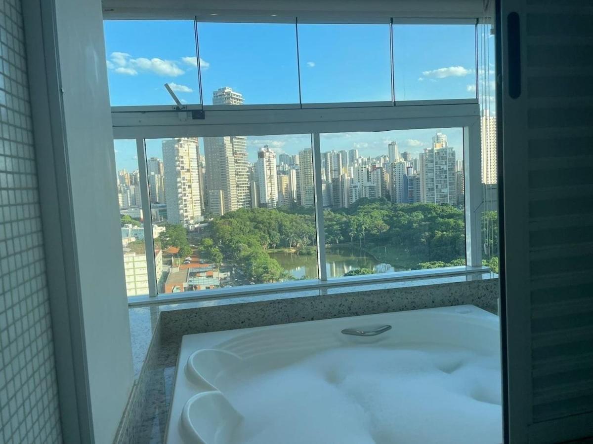 1 Qts.| 2 Hosp. | Jacuzzi Na Varanda | Linda Vista 戈亚尼亚 外观 照片