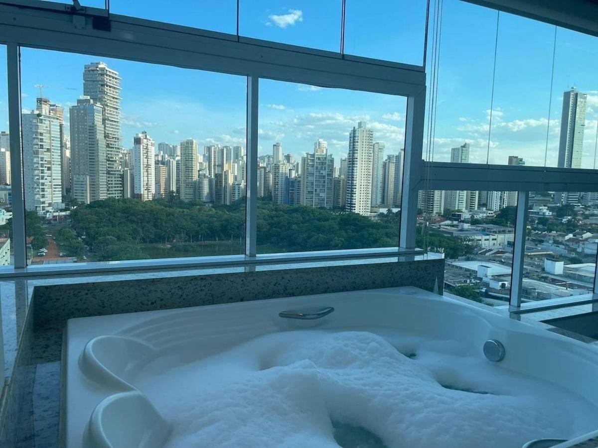 1 Qts.| 2 Hosp. | Jacuzzi Na Varanda | Linda Vista 戈亚尼亚 外观 照片