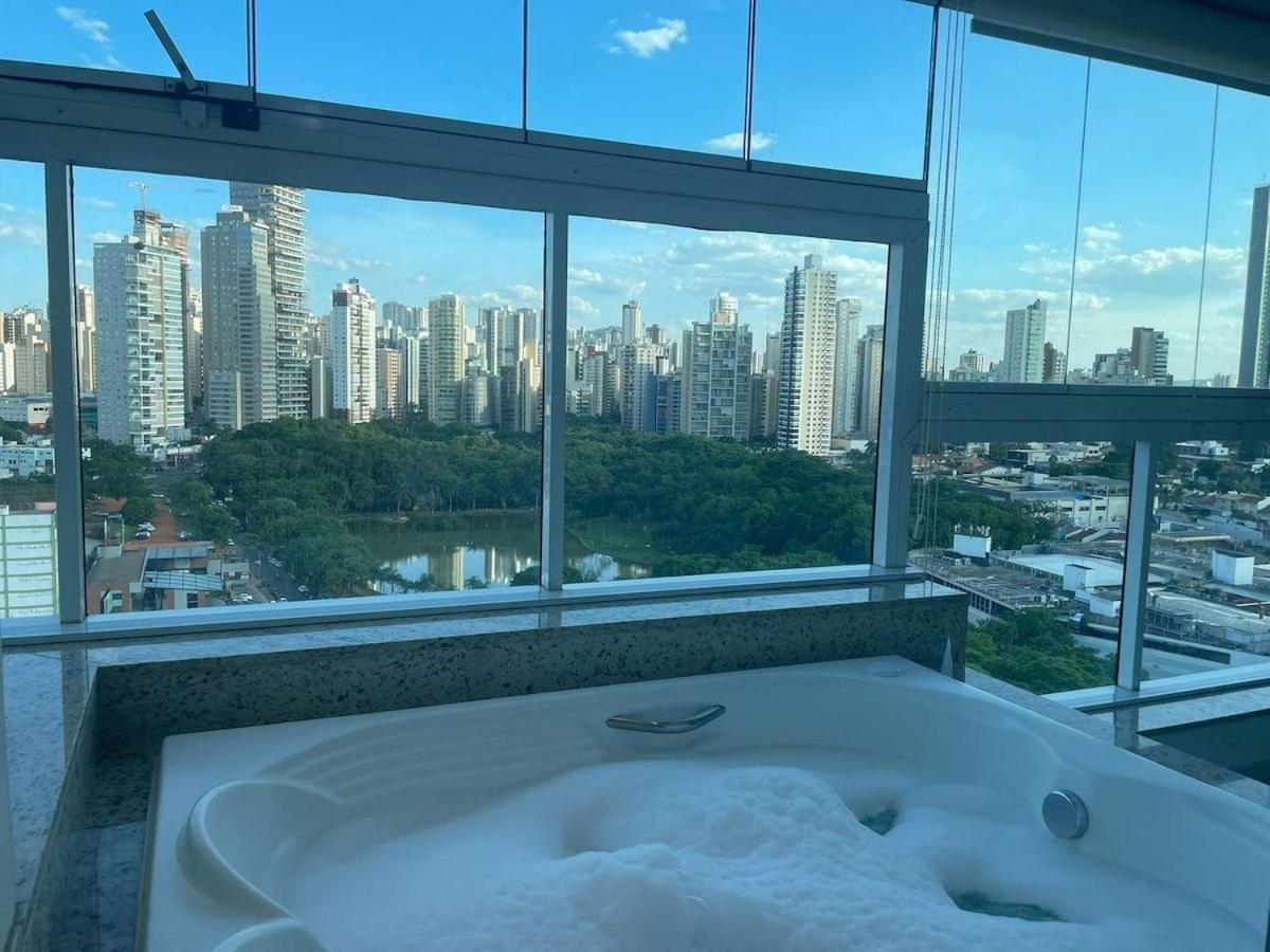 1 Qts.| 2 Hosp. | Jacuzzi Na Varanda | Linda Vista 戈亚尼亚 外观 照片